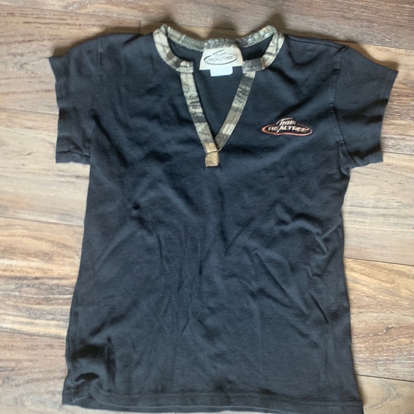 Women’s Team Realtree Tee - Picture 1 of 4